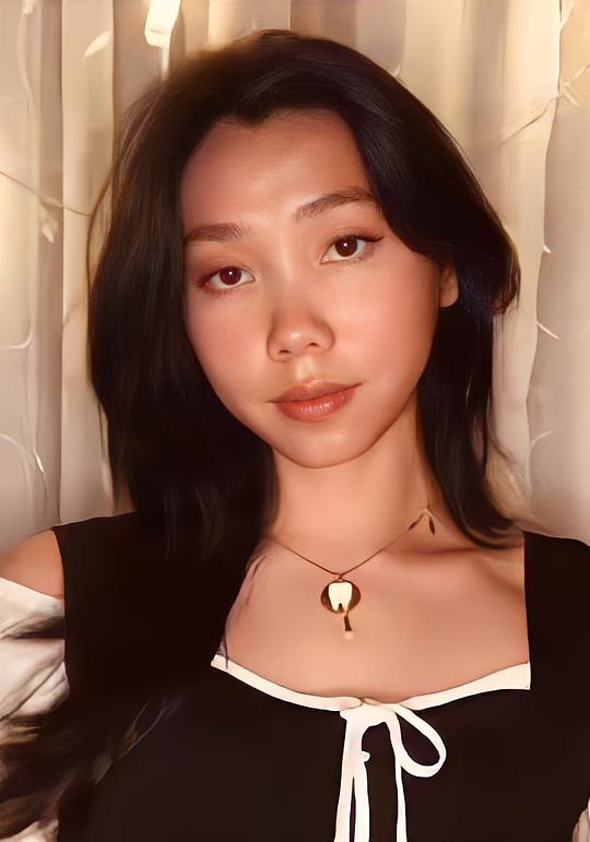 亚历山德拉·博雅洁芙 Alexandra Boyadjieff