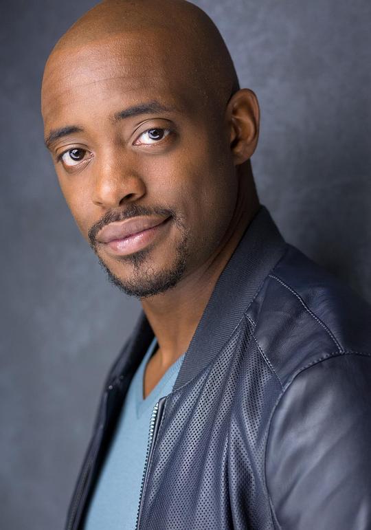 奥利弗·阿尔文-威尔逊 Oliver Alvin-Wilson