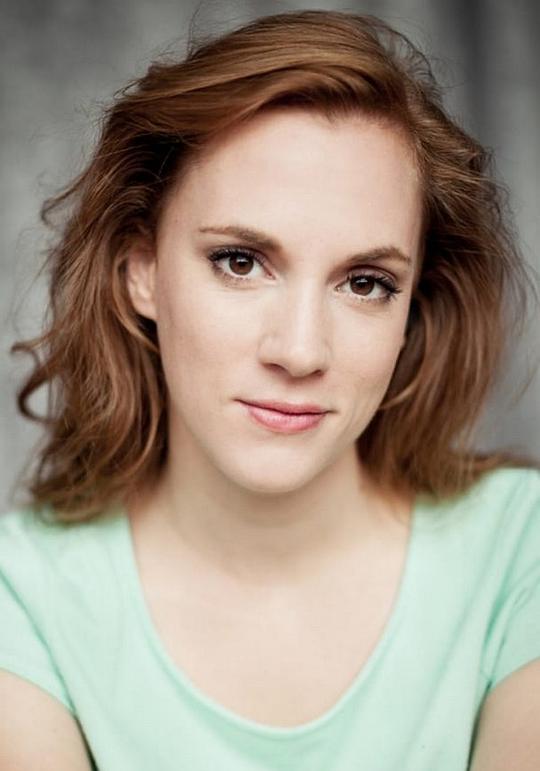 艾丽斯·莫罗 Alice Moreault