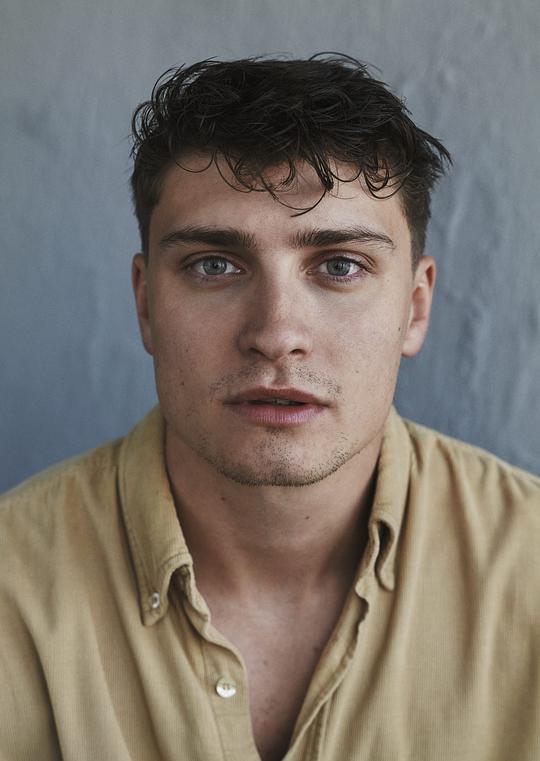 萨姆·布坎南 Sam Buchanan