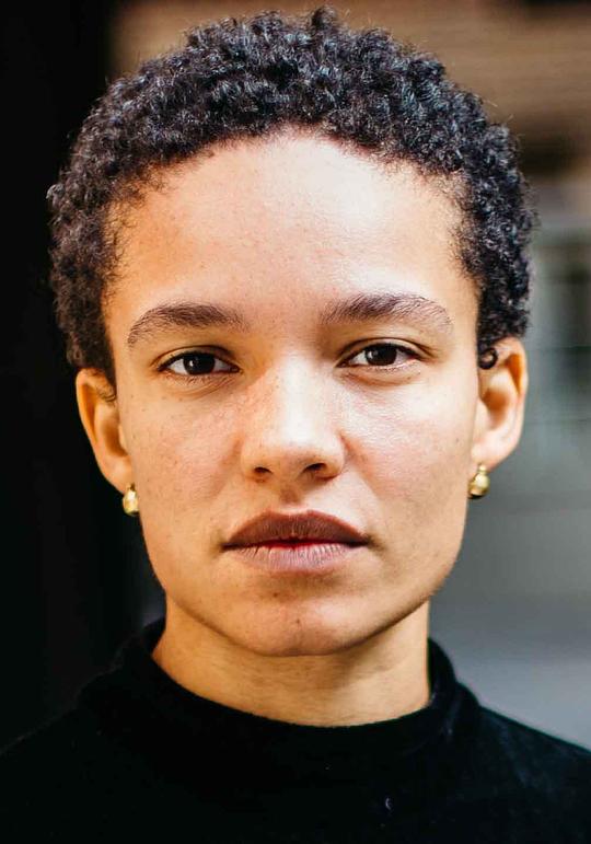 吉娜·哈勒 Gina Haller