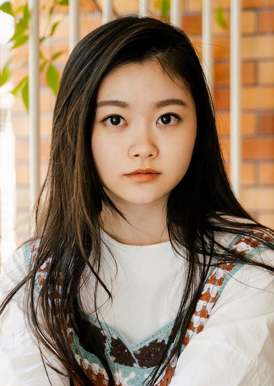 铃川纱由 Sayu Suzukawa