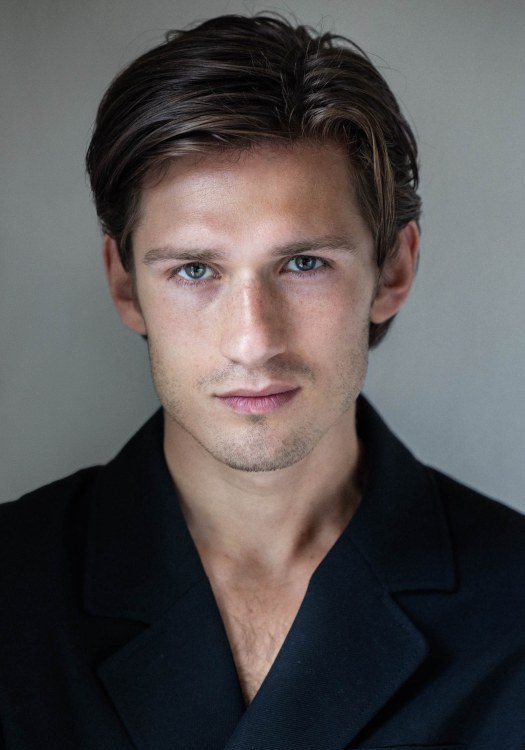 伊萨克·卡尔姆罗斯 Isac Calmroth