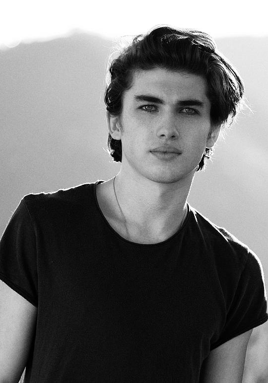 查理·埃文斯 Charlie Evans