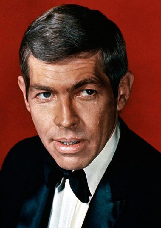 詹姆斯·柯本 James Coburn