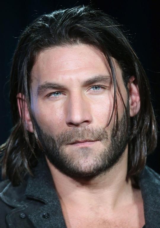 扎克·麦克格温 Zach McGowan