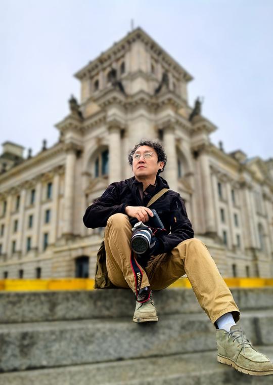 侯鑫强 Xinqiang Hou