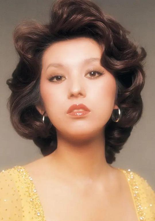 夏木真理 Mari Natsuki