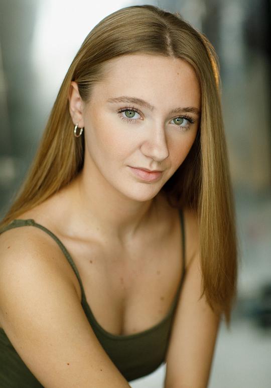 苏菲-乔·比曼 Sophie-Jo Beman