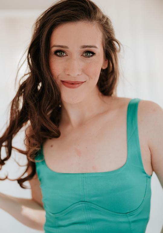 珍娜·克恩斯 Jenna Kerns