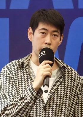 梁释跃 Shiyue Liang