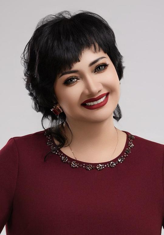 阿孜古丽·莫明 Arzigul Mömin