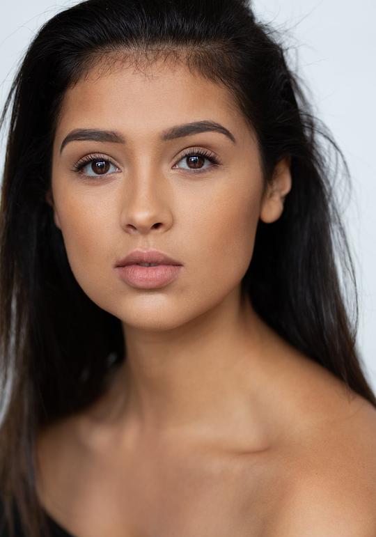 扎迪亚·坎贝尔-戴维斯 Zadeiah Campbell-Davies