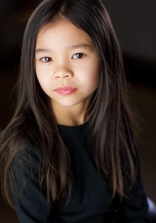 艾米莉·德拉汉蒂 Emily Delahunty