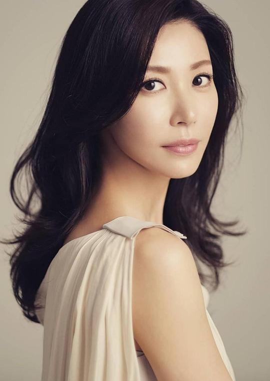 成贤娥 Hyeon-a Seong