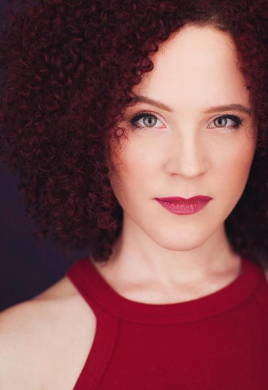 Sarah Schoofs Sarah Schoofs