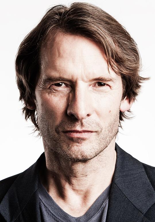 阿德里安·霍夫 Adrian Hough