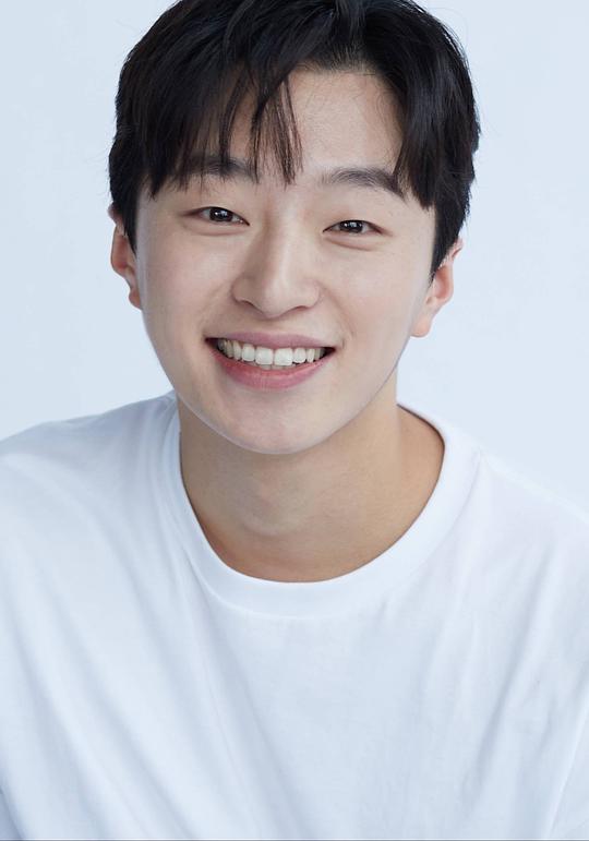 郑容柱 Yong-ju Jung