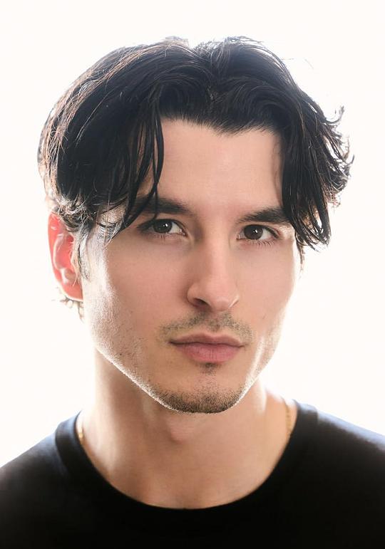 尼克·卡鲁乔 Nic Caruccio