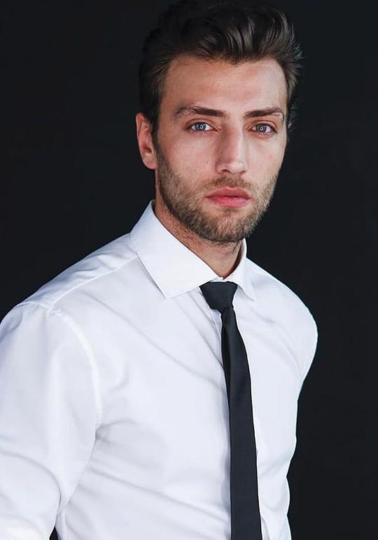 杰洪·门尔罗格鲁 Ceyhun Mengiroglu