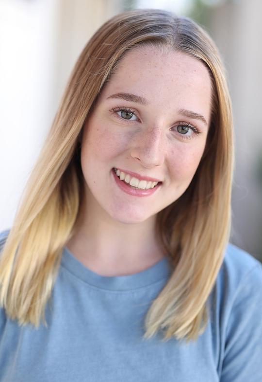 艾拉·弗雷利 Ella Fraley