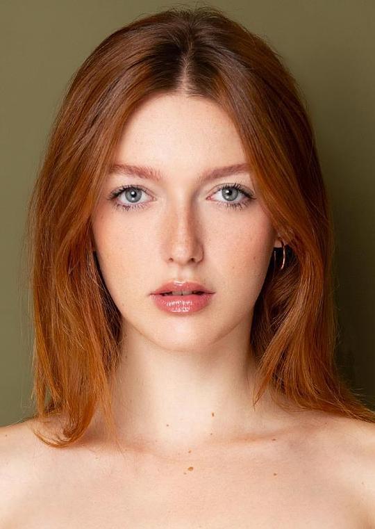 Annika Ross Annika Ross