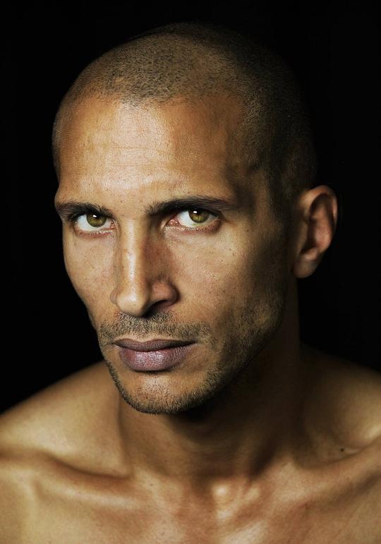 迈克尔·埃斯塔克 Michaël Estarque