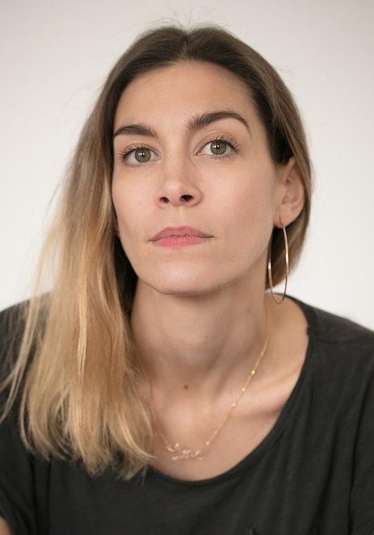 安娜伊斯·法布尔 Anaïs Fabre