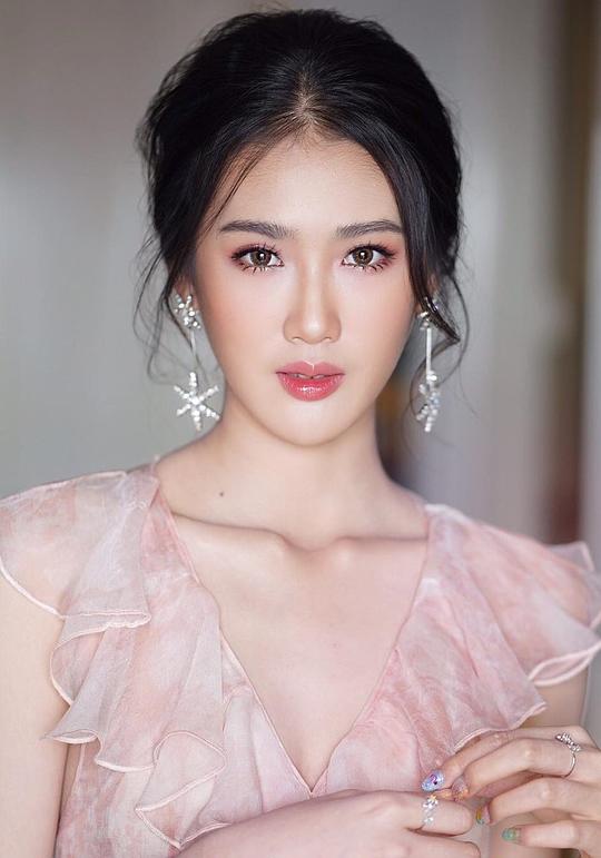 娜希亚·普罗玛 Natsiya Prommart