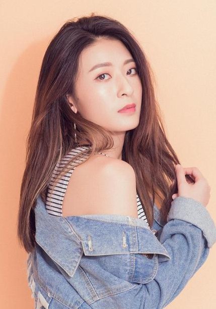 李君妍 Aurora Lee