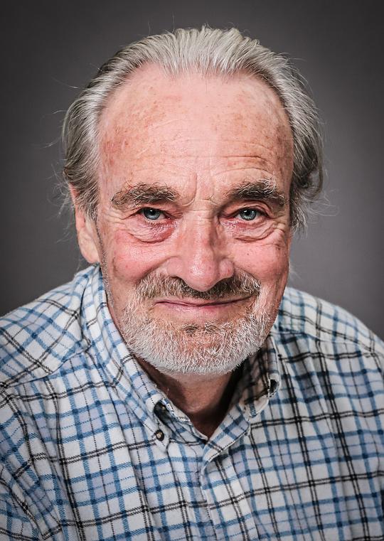 乌尔斯·拜勒 Urs Bihler