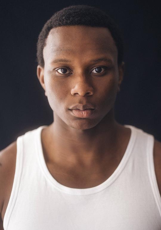 阿约梅德·阿德根 Ayomide Adegun