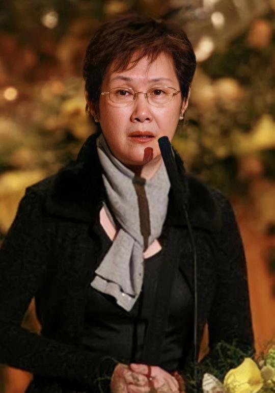 李琳琳 Lin Lin Li