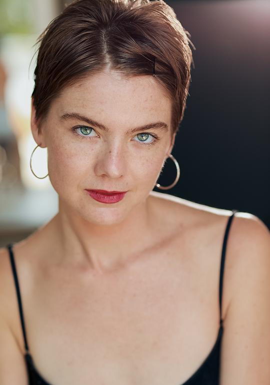 莎拉·J·巴塞洛缪 Sarah J. Bartholomew