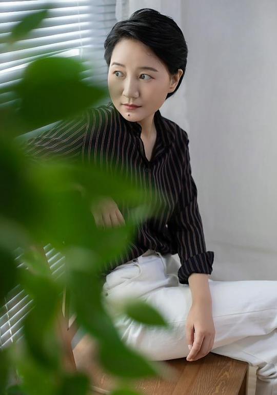 乔菲菲 Feifei Qiao