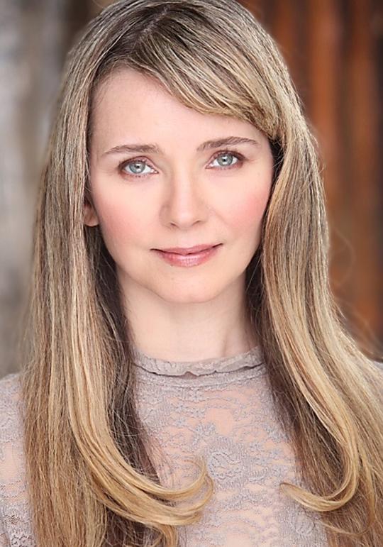 克洛伊·罗素 Chloe Russell