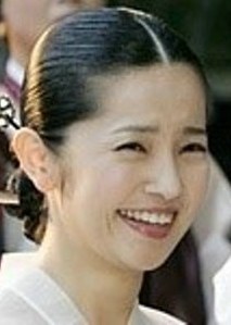 朴允京 Yoon-kyung Park