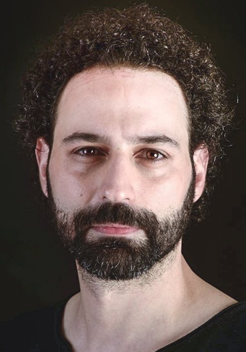 梅尔特·雅武兹坎 Ali Mert Yavuzcan