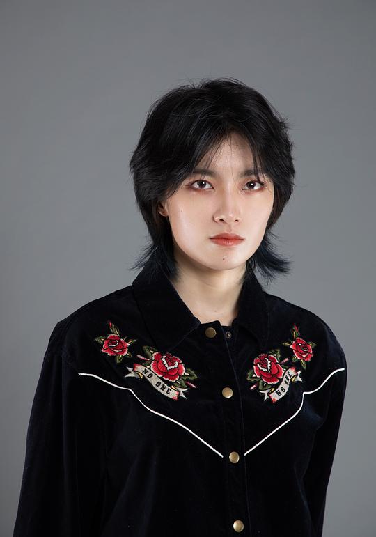 李臻 Zhen Li