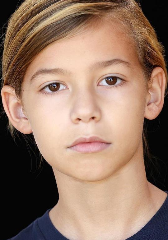 坦兹·麦考尔 Tenz McCall