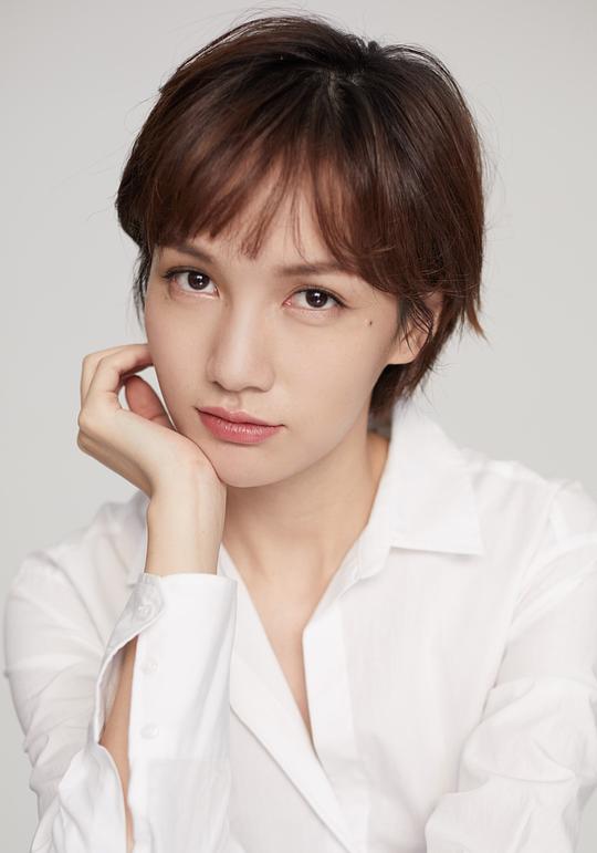 邓芯圻 Xinqi Deng