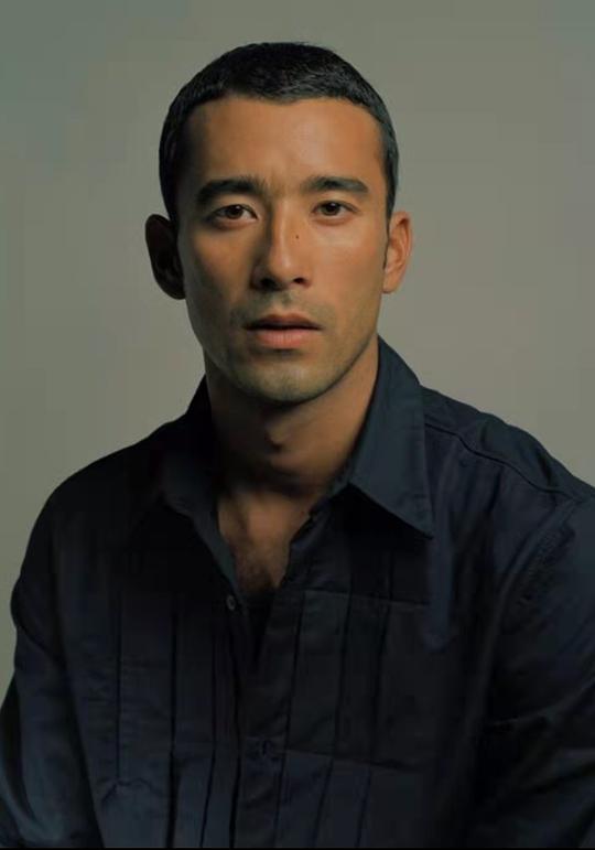 真木藏人 Claude Maki