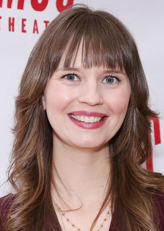 莫利·坎普 Molly Camp