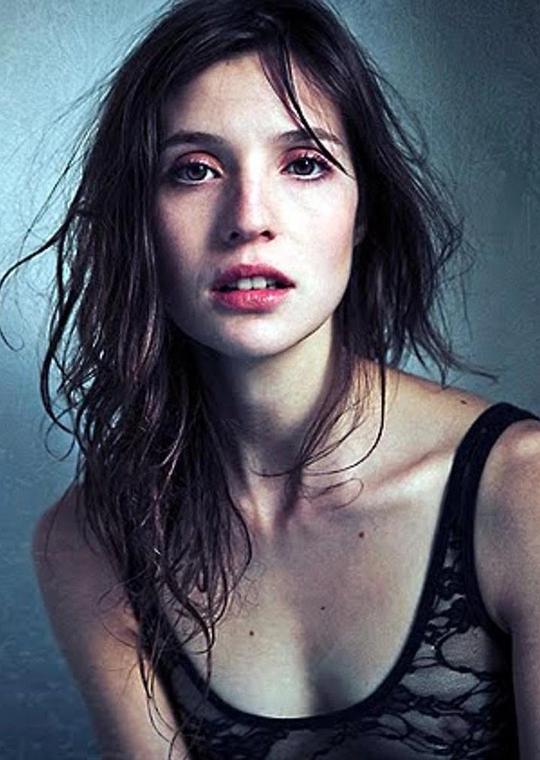 丹妮拉·拉米雷斯 Daniela Ramírez
