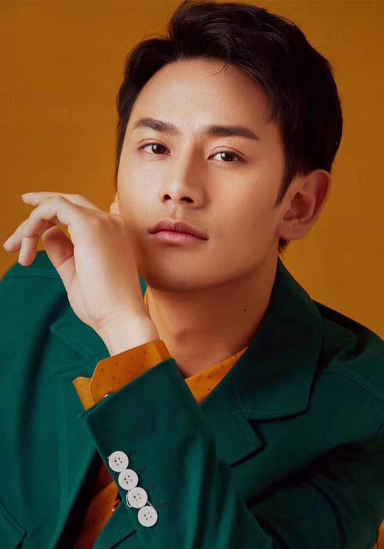 杨韩 Han Yang