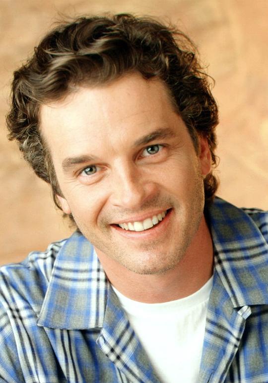 史蒂文·艾克霍尔德特 Steven Eckholdt