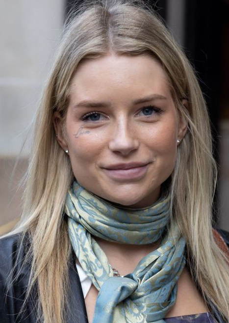 洛蒂·莫斯 Lottie Moss