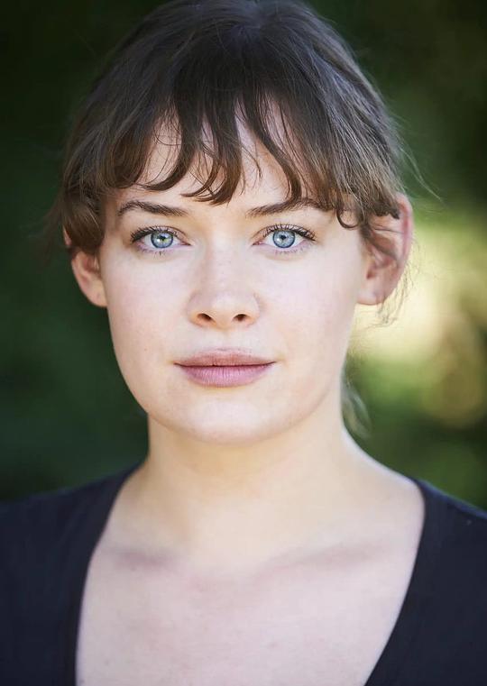朱莉娅·杰克曼 Julia Jackman