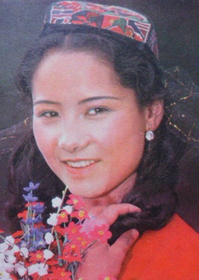 梅丽古丽·艾买提 Meliguri Amat