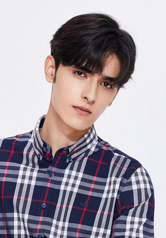 艾尔番·艾则孜 Erfan Aziz